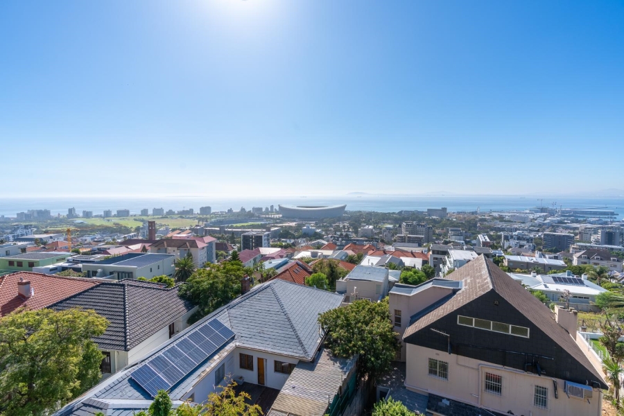3 Bedroom Property for Sale in Green Point Western Cape